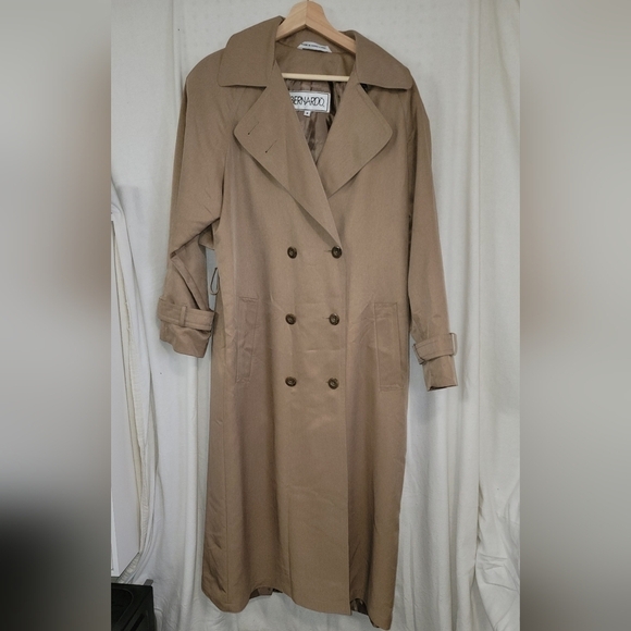 Bernardo size 8 tan trench coat button up polyester long coat - Picture 1 of 11